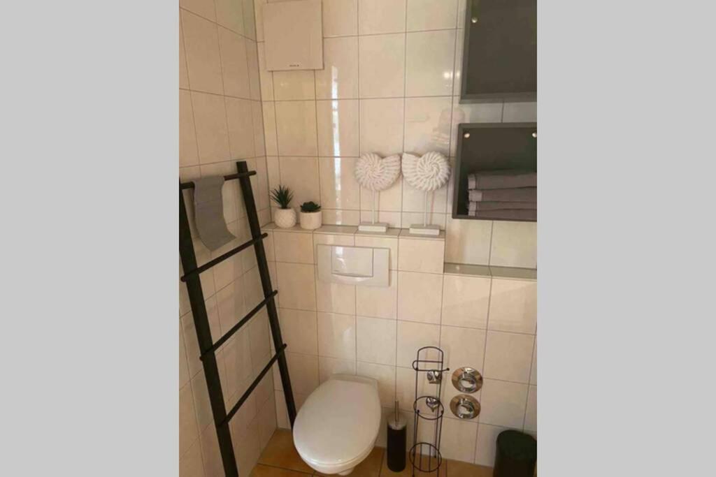 Die Seeblume - Ferienwohnung Mit Pool Und Seeblick Bodman-Ludwigshafen Exterior photo